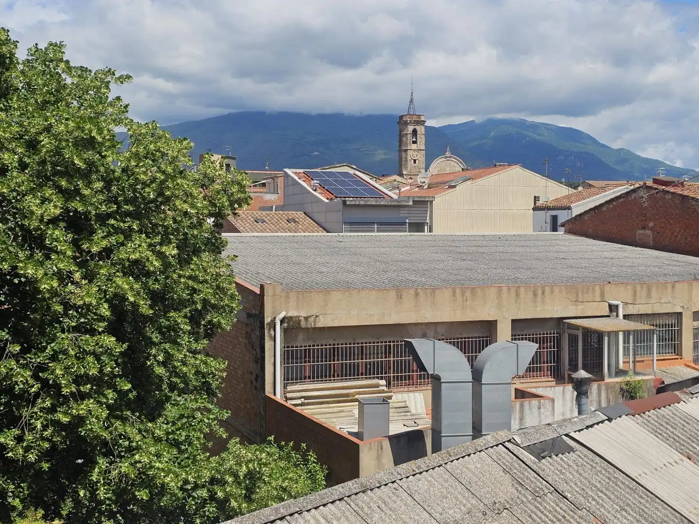Exterior view of Flat for sale in Sant Celoni  with Air Conditioner, Heating and Terrace