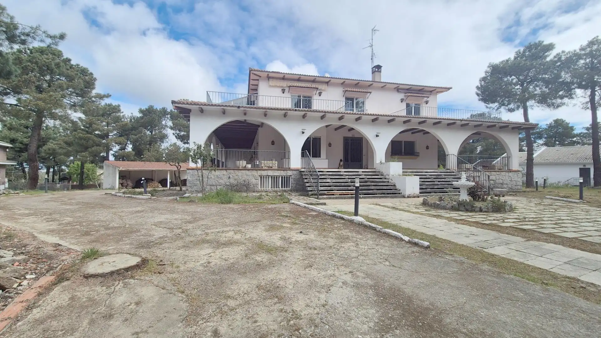Chalet con piscina en venta en Alba de Tormes, imagen 4