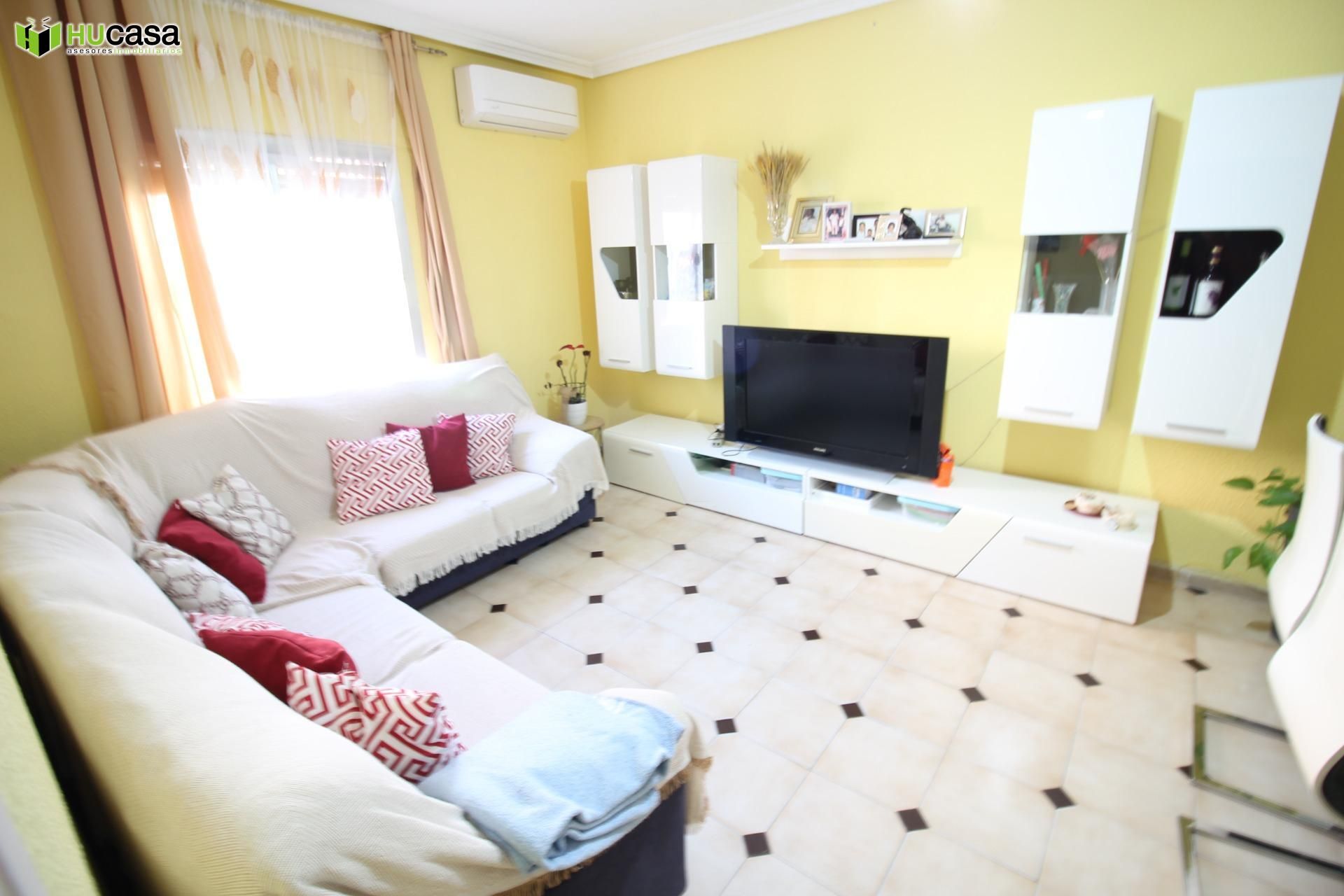 Sala de estar de Piso en venta en  Toledo Capital con Aire acondicionado, Terraza y Trastero