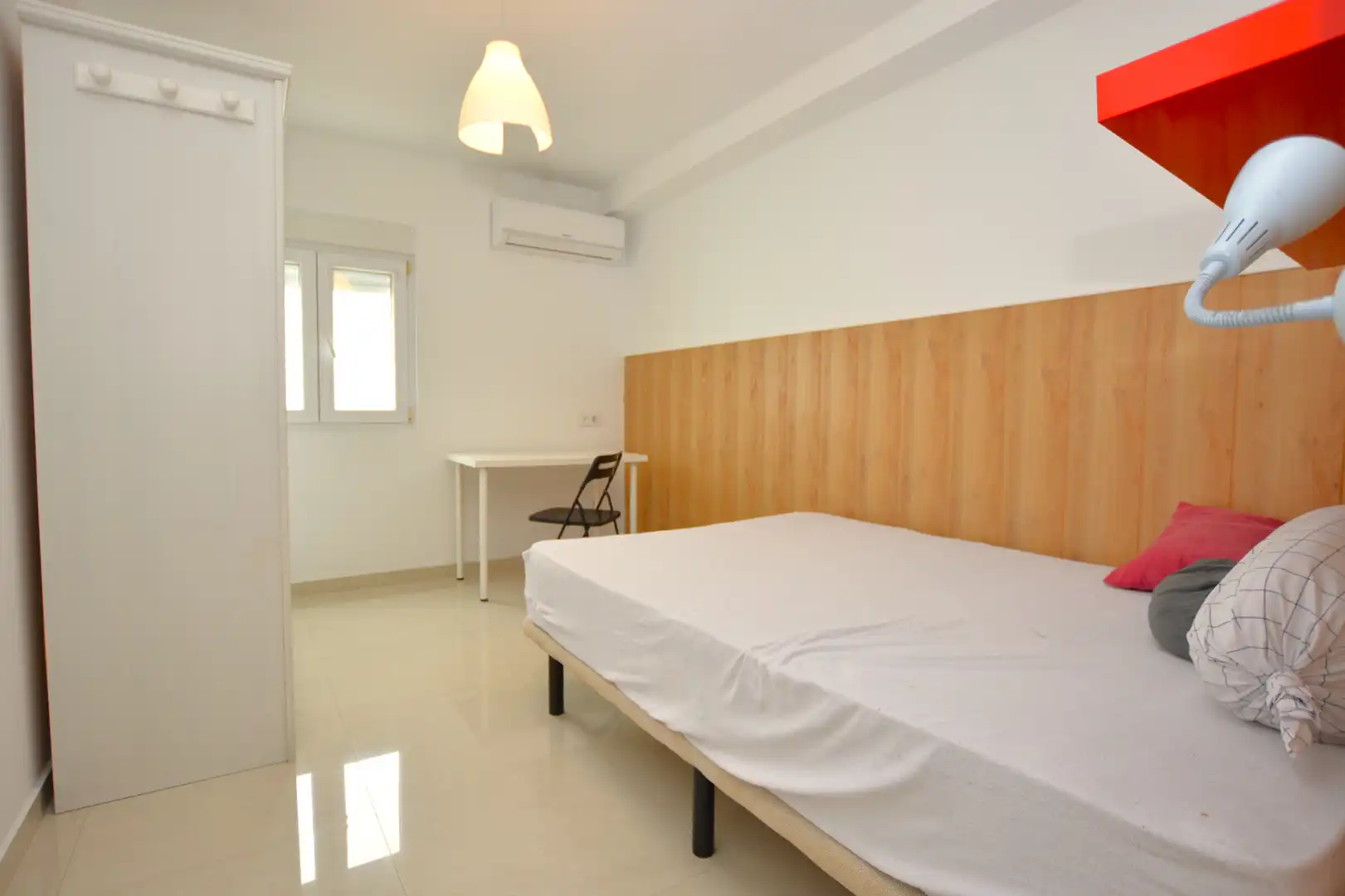 Bedroom of Buildings for sale in Sevilla