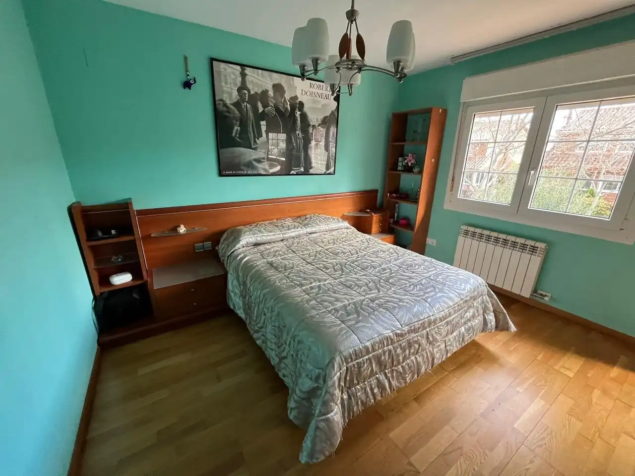 Habitación de Casa adosada en venta en Zaragoza con Aire acondicionado, Calefacción y Jardín privado