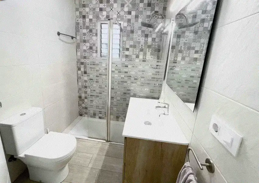 Bany de Casa o xalet en venda en Aldaia amb Aire condicionat, Calefacció i Parquet