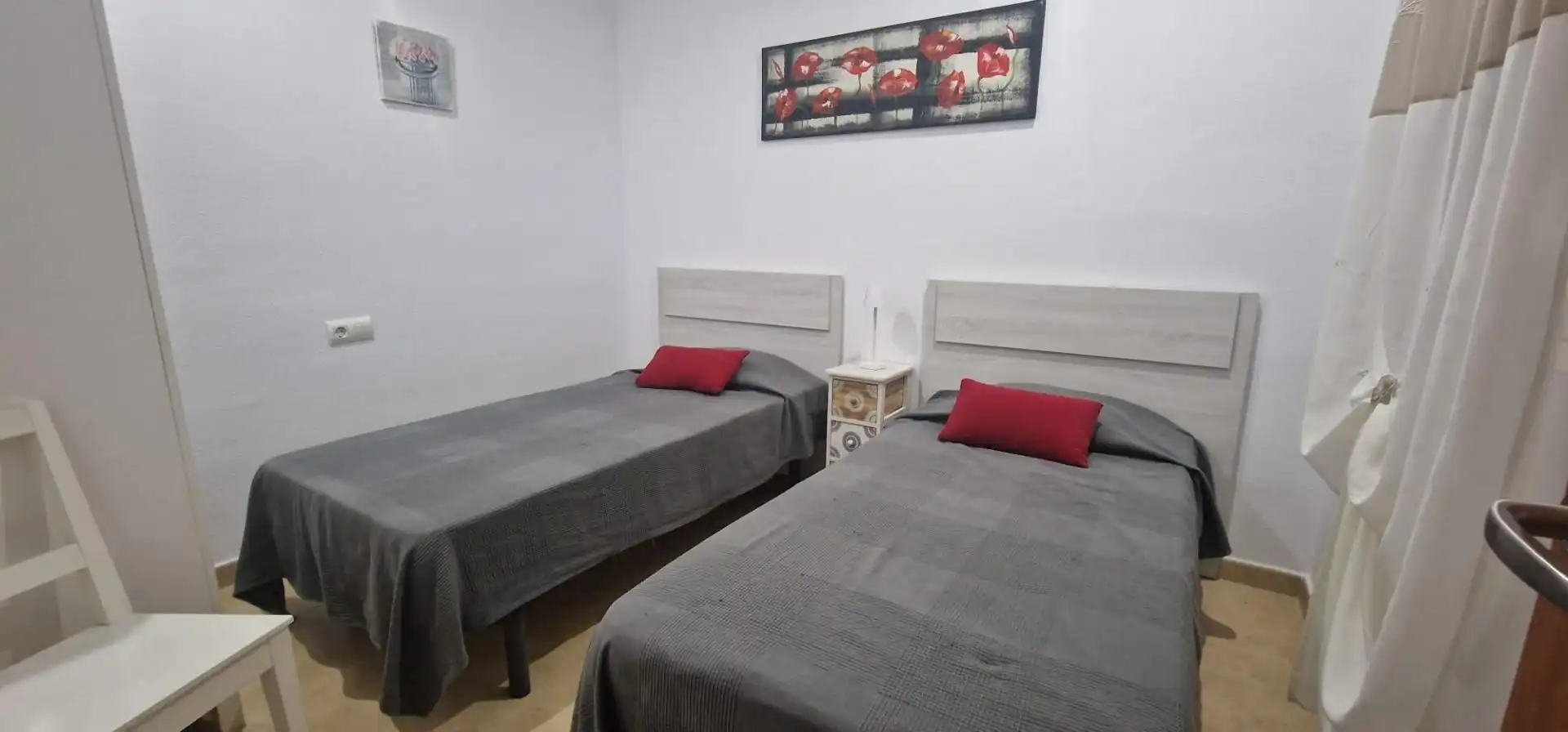 Schlafzimmer von Wohnung zur Miete in Águilas mit Klimaanlage, Privatgarten und Möbliert
