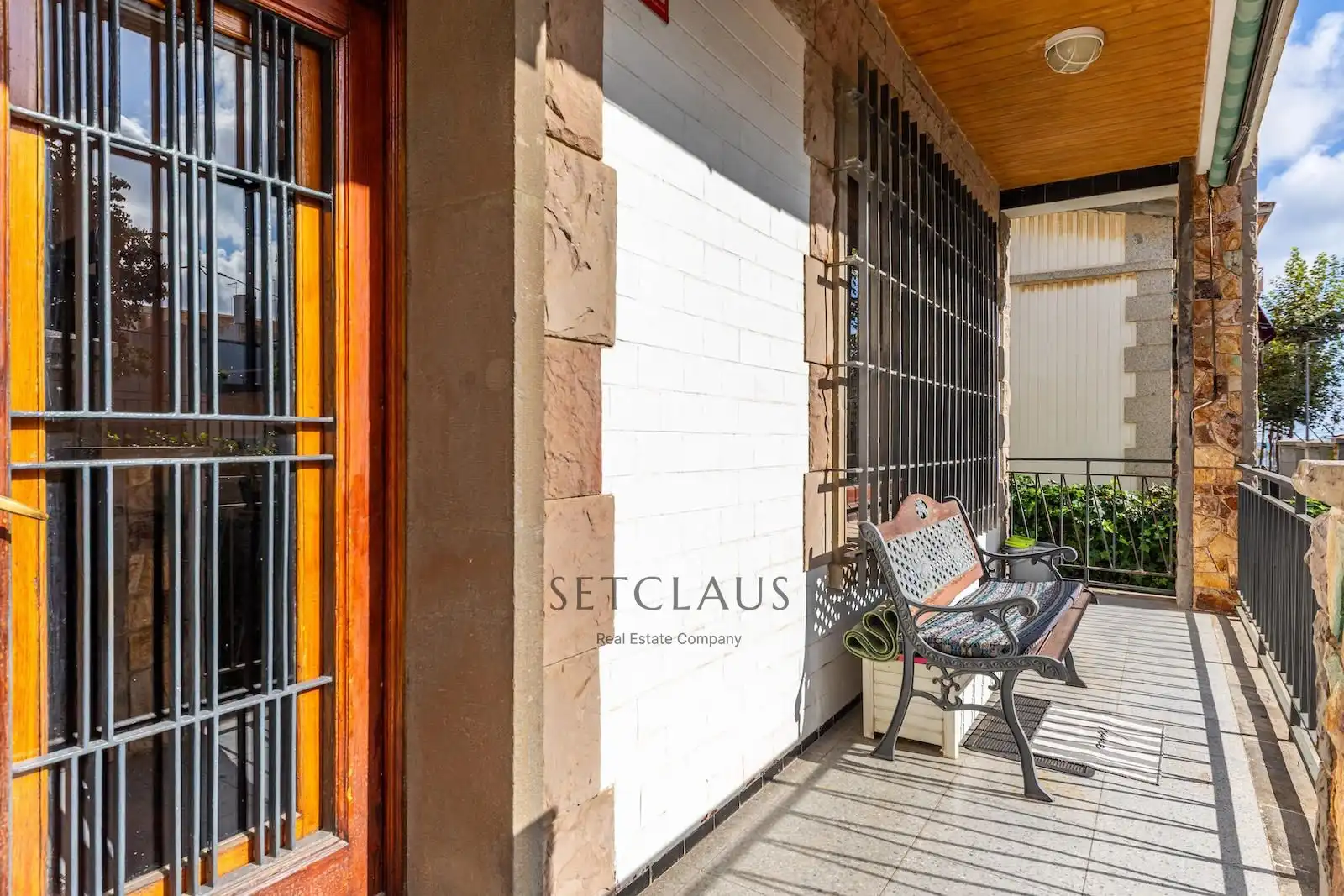 Exterior view of Houses for sale in El Masnou  with Air Conditioner, Heating and Private garden