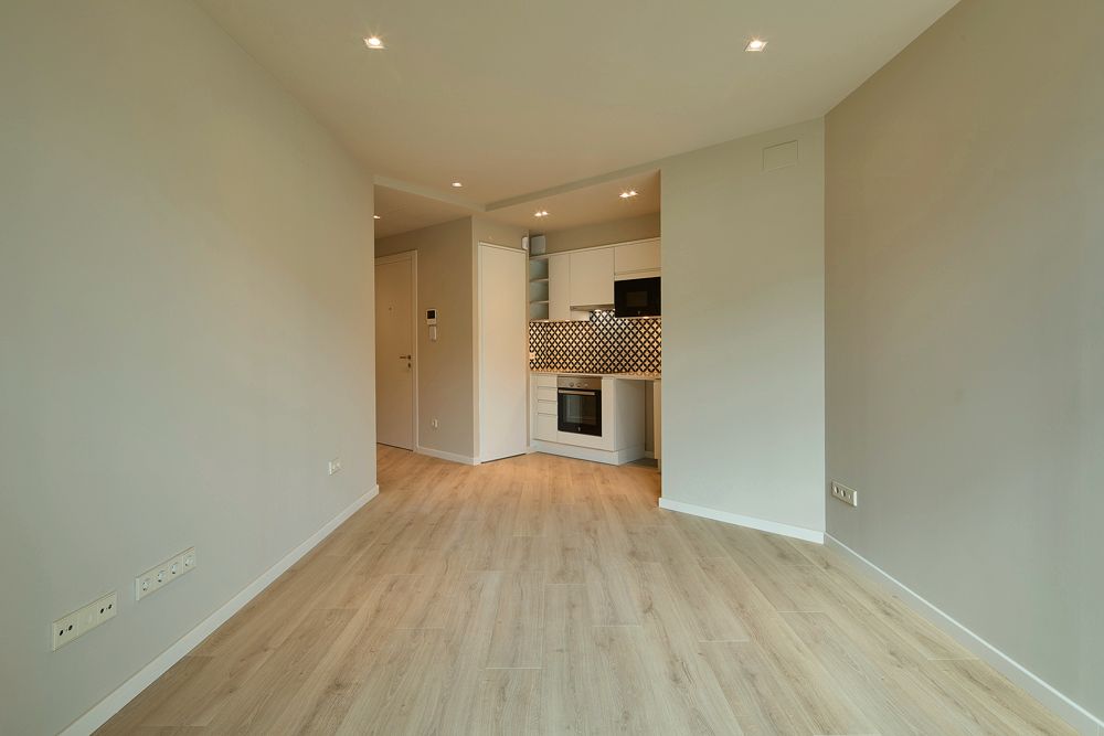 Pis de lloguer a Carrer de València, 595, El Camp de l'Arpa del Clot