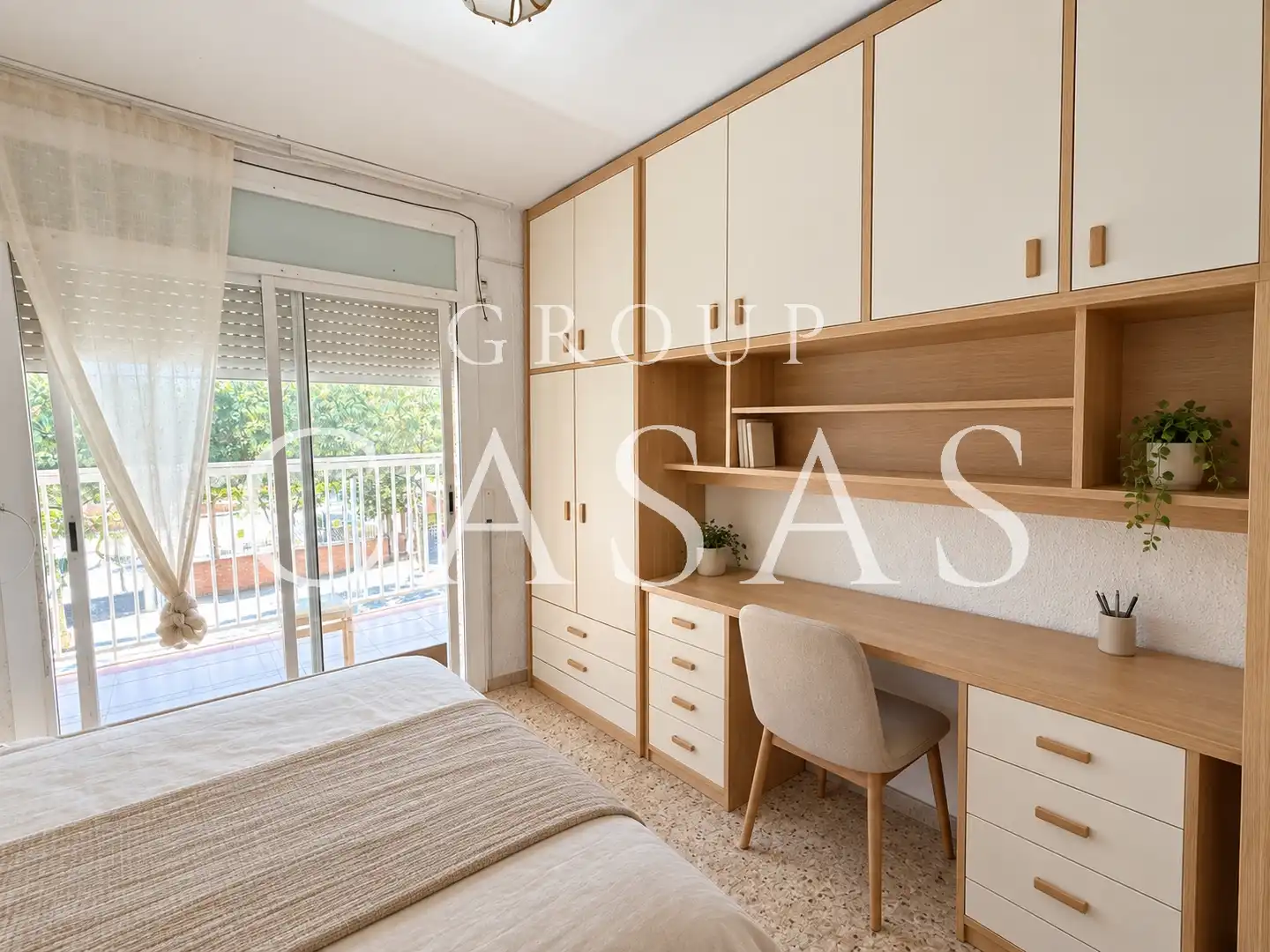 Piso con terraza en venta en Carrer de la Baronessa de Maldà, imagen 3