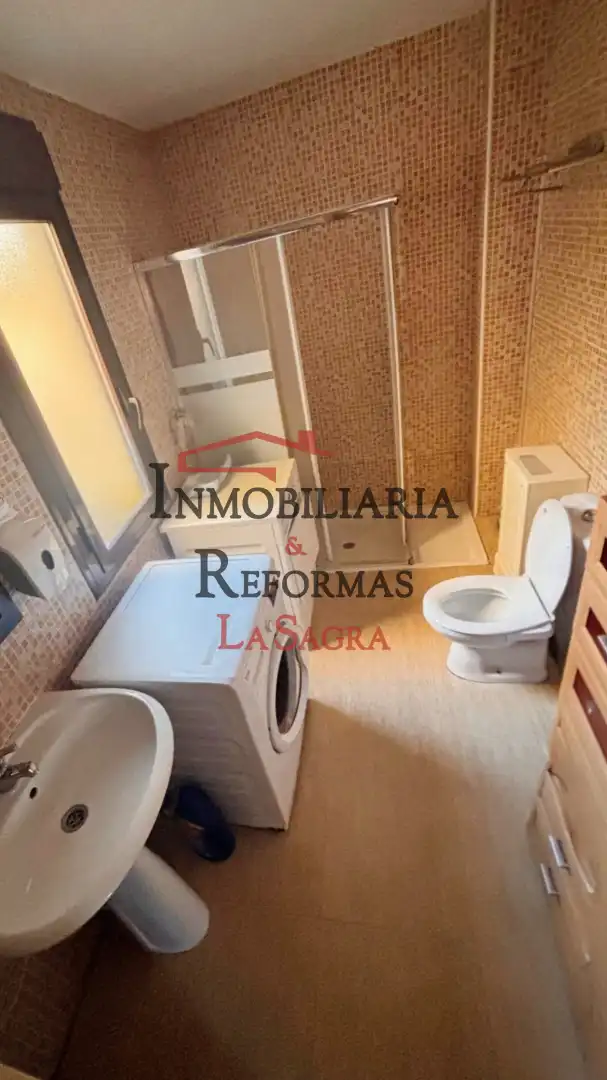 Baño de Planta baja en venta en Esquivias con Calefacción, Trastero y Amueblado