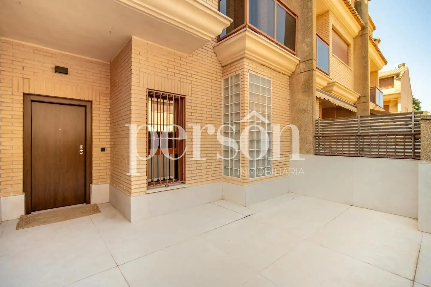 Vista exterior de Casa o chalet en venta en Valencia con Aire acondicionado y Terraza
