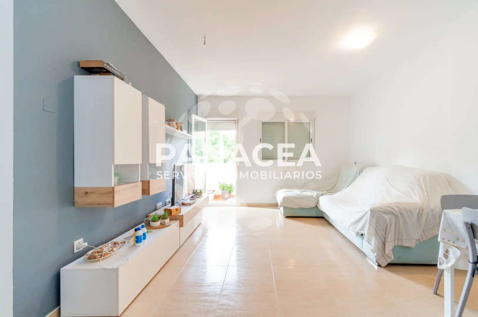 Habitación de Piso en venta en El Ejido con Amueblado, TV y Balcón