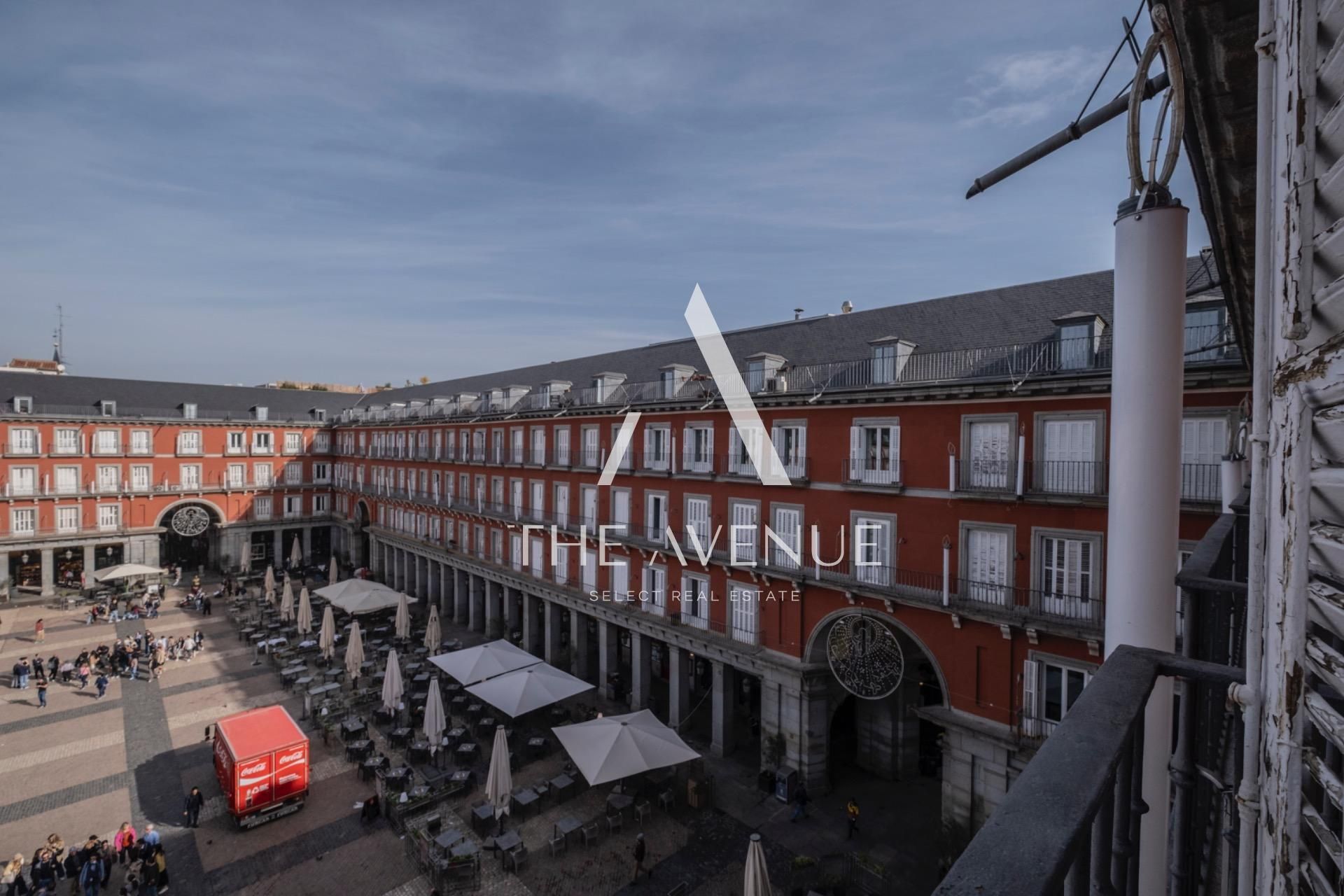 Exterior view of Flat for sale in  Madrid Capital  with Air Conditioner, Heating and Balcony