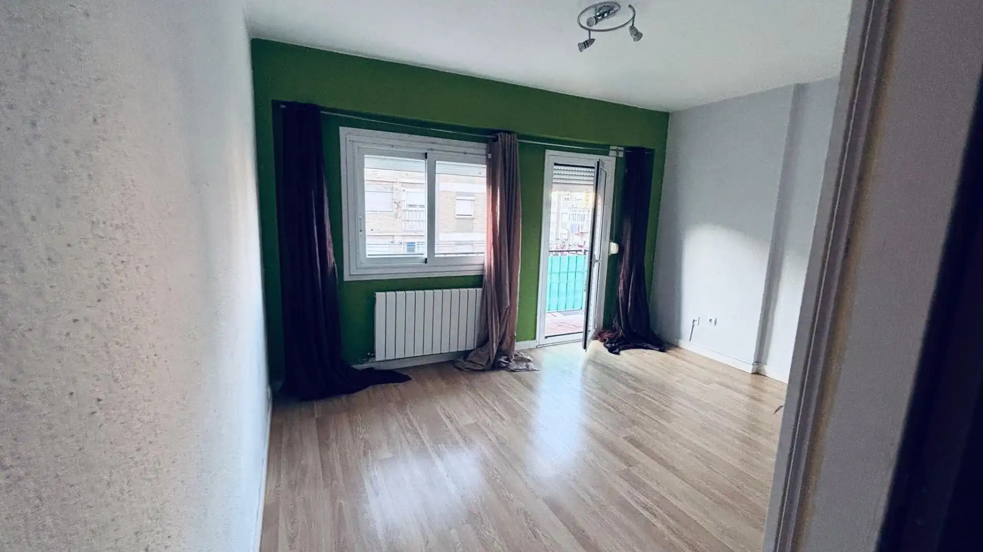 Bedroom of Flat for rent in  Zaragoza Capital  with Heating