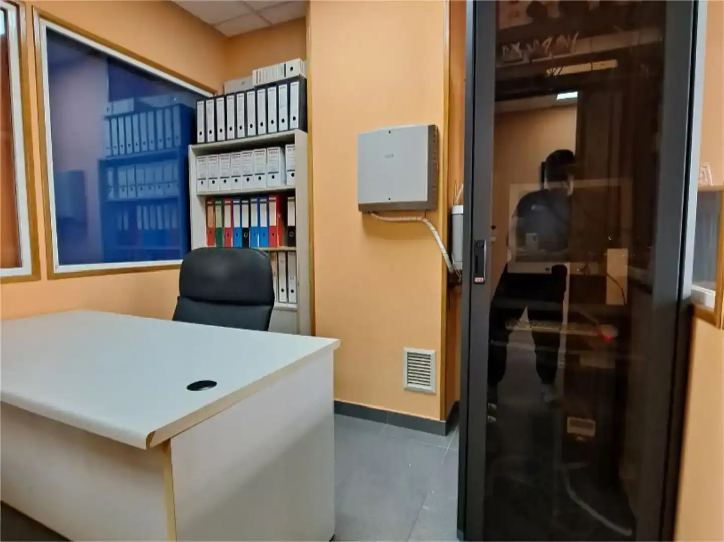Local en venta en Zaragoza con Aire acondicionado y Amueblado