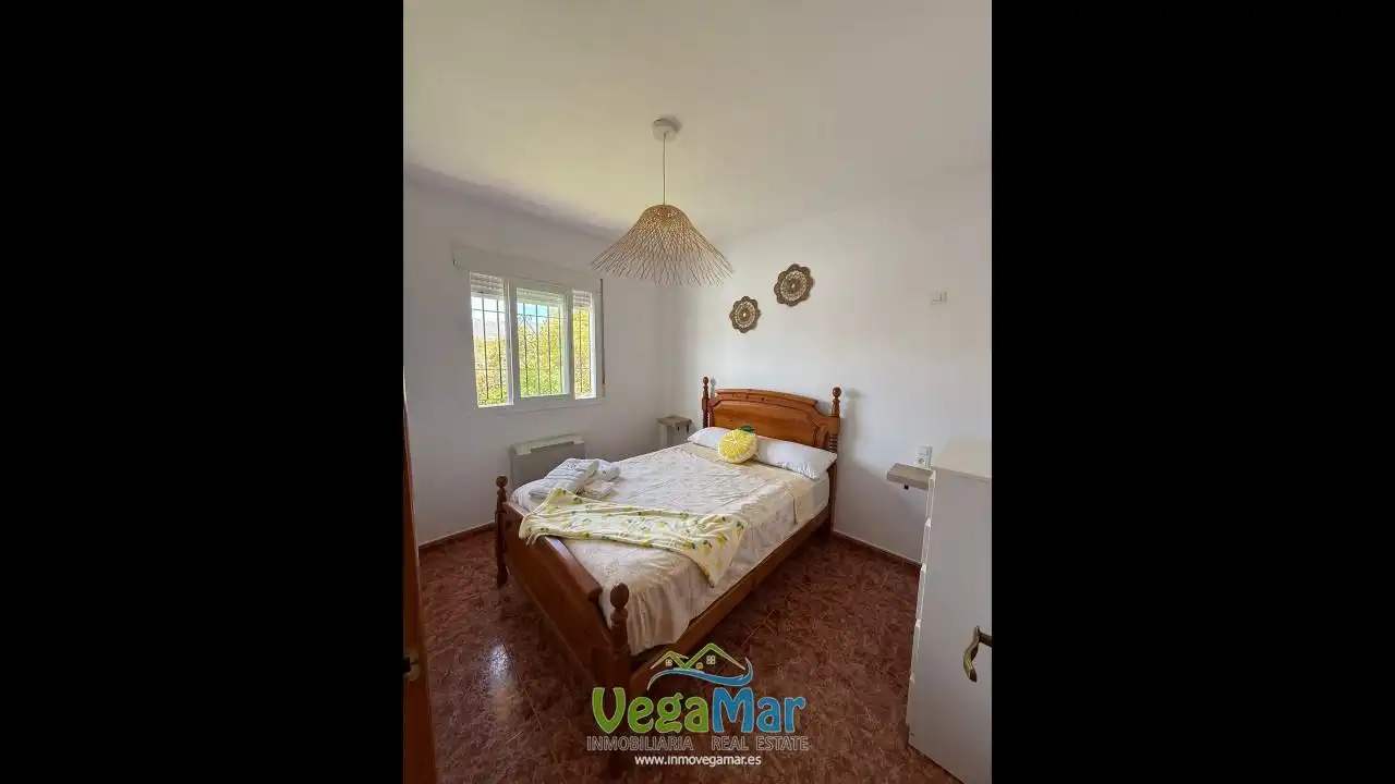Dormitori de Casa o xalet de lloguer en Salobreña amb Jardí privat, Terrassa i Piscina