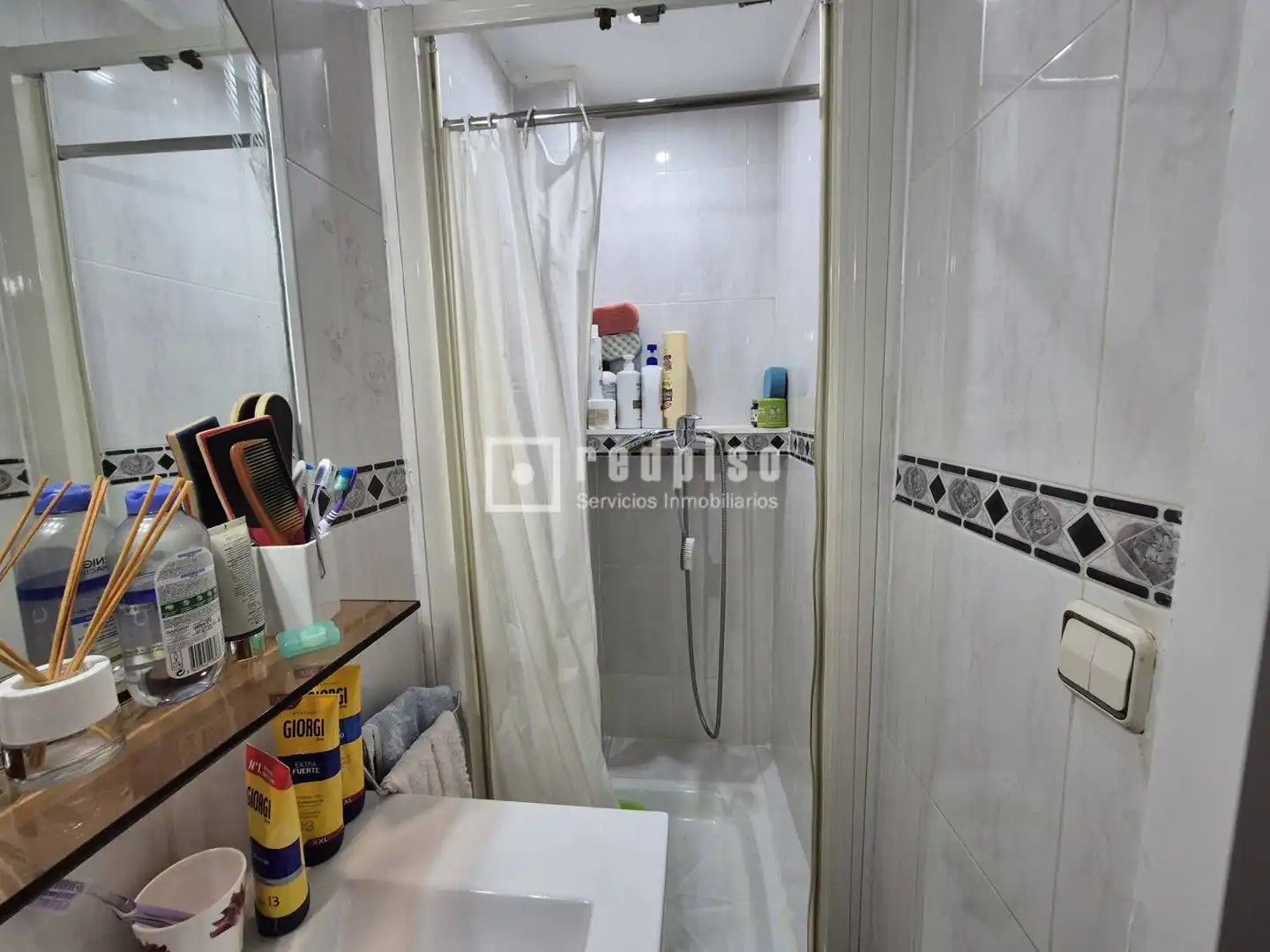 Bathroom of Apartments for sale in Madrid  with Furnished