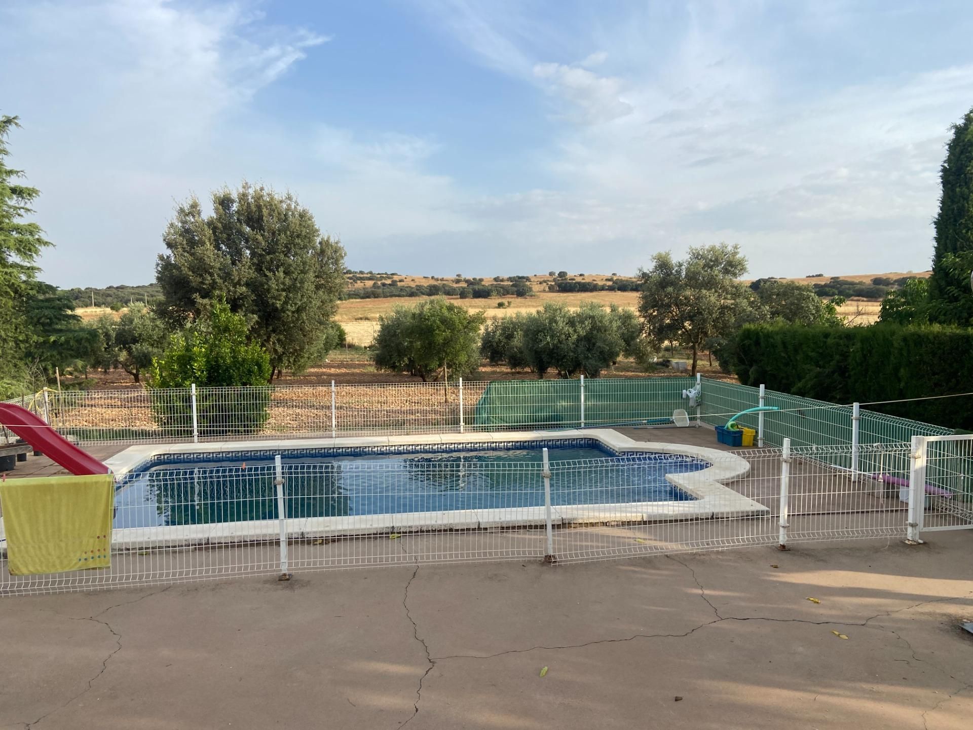 Piscina de Casa o xalet en venda en Ciudad Real Capital amb Aire condicionat, Calefacció i Jardí privat