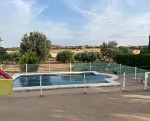 Swimming pool of House or chalet for sale in Ciudad Real Capital  with Air Conditioner, Terrace and Swimming Pool