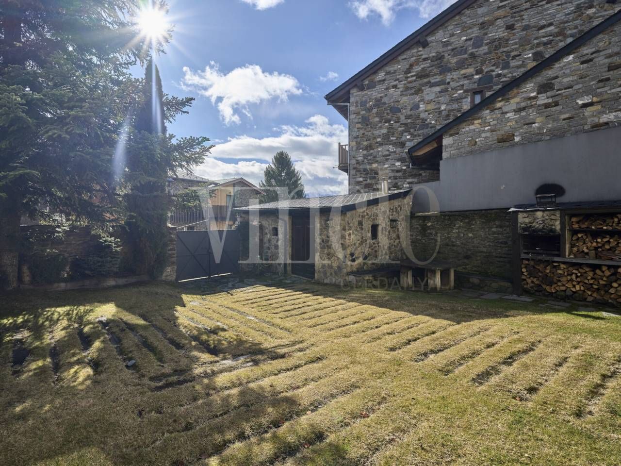 House or chalet for sale in Bolvir  with Heating, Private garden and Parquet flooring