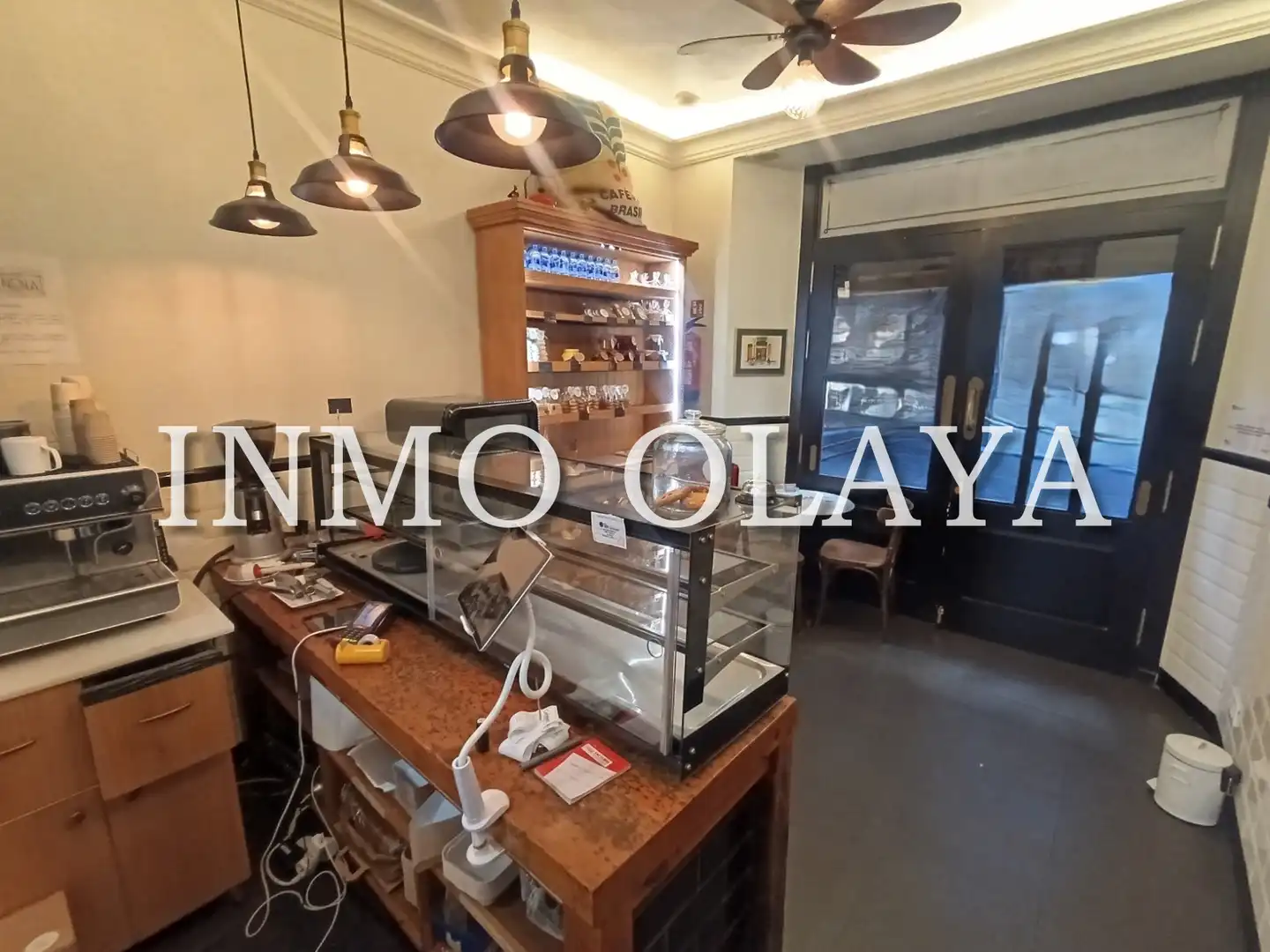 Business premises for transfer in Gràcia