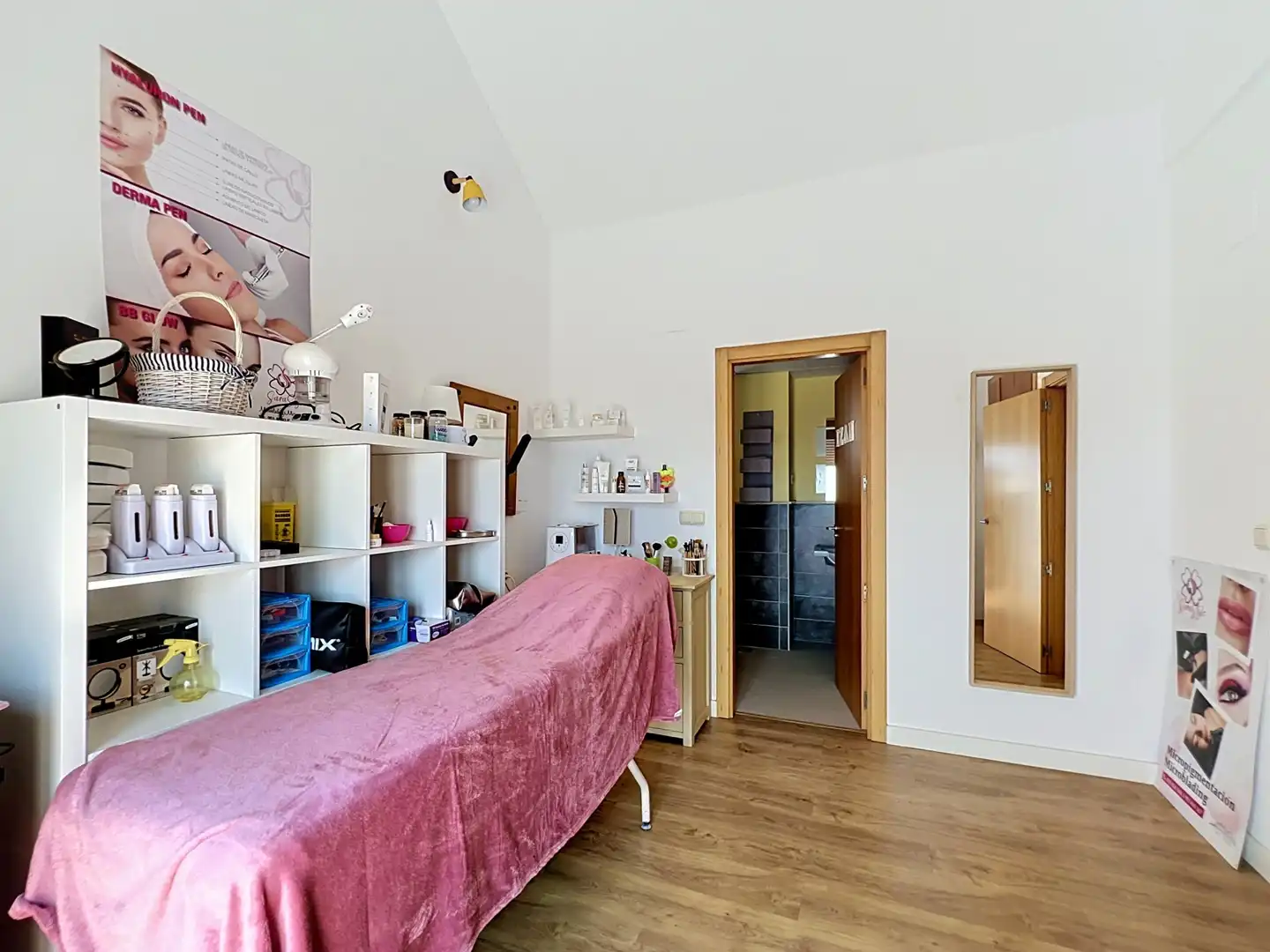 Dormitori de Casa o xalet en venda en Casares amb Aire condicionat, Jardí privat i Terrassa