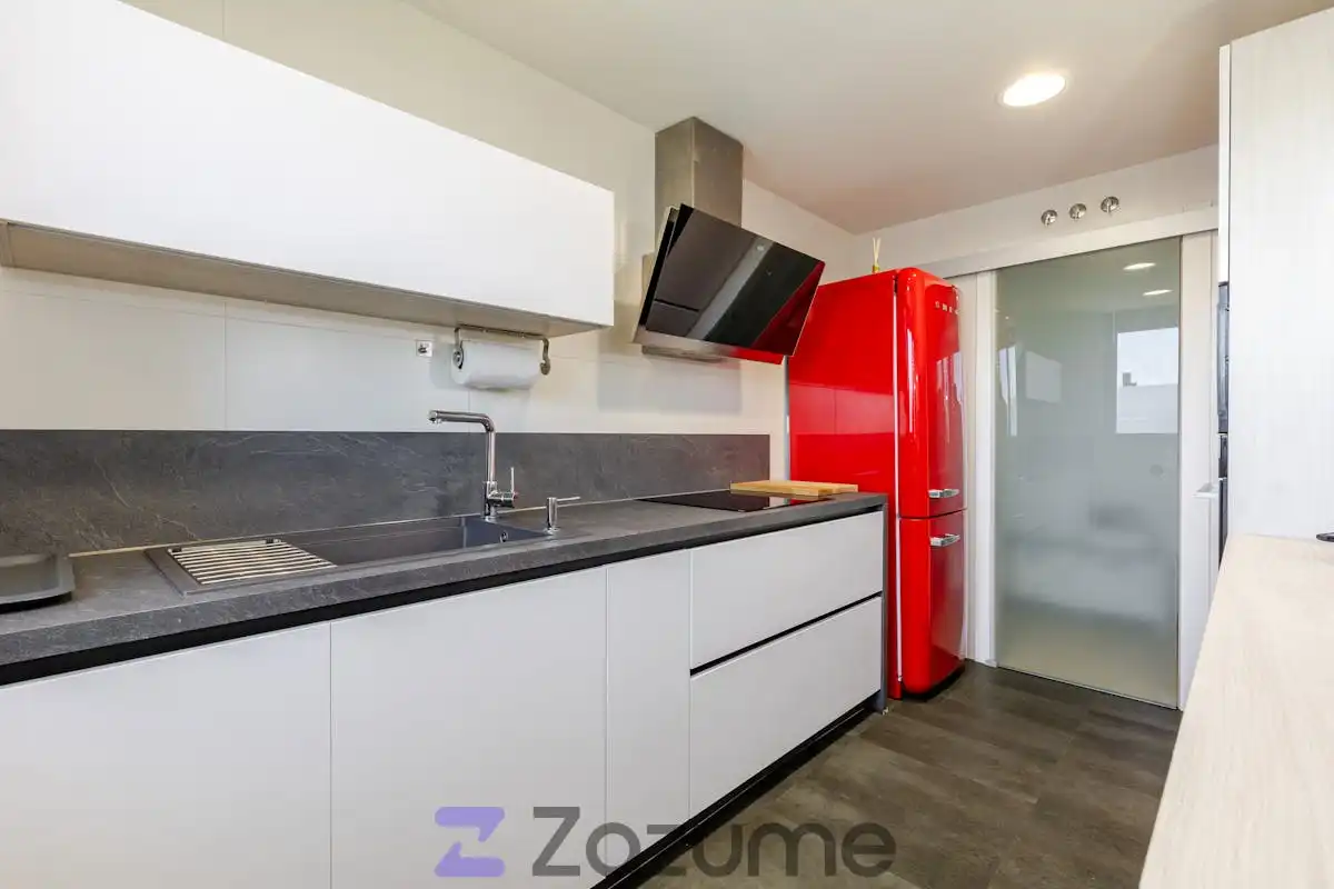Kitchen of Flat for rent in Madrid  with Air Conditioner, Heating and Private garden