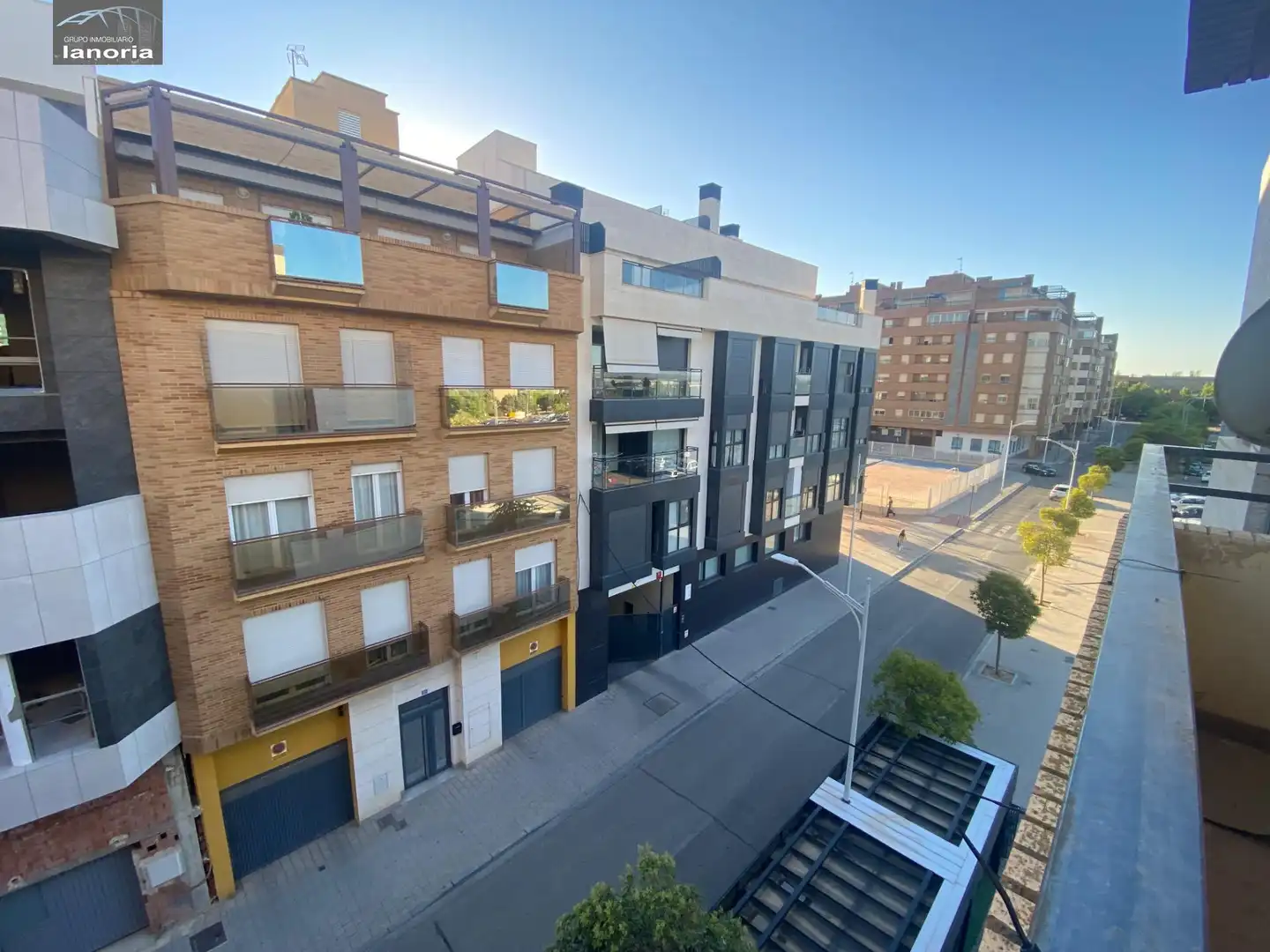 Pis amb terrassa de lloguer a Calle Imperial, imagen 26