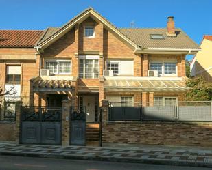 Exterior view of House or chalet for sale in  Pamplona / Iruña  with Air Conditioner