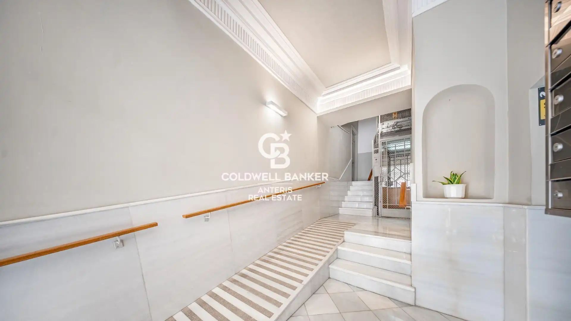 Piso en venta en Barcelona con Aire acondicionado, Calefacción y Parquet