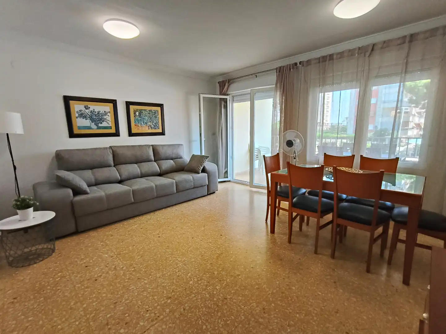 Wohnzimmer von Wohnungen zur Miete in Gandia mit Terrasse, Möbliert und Gemeinschaftspool