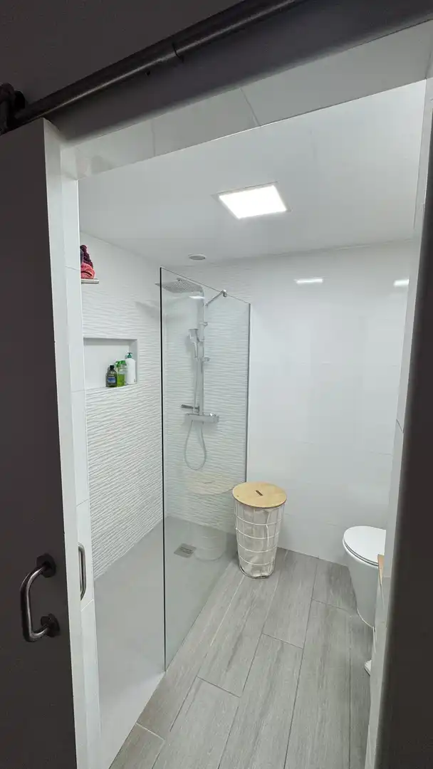 Bathroom of Flat for rent in Llano del Camello