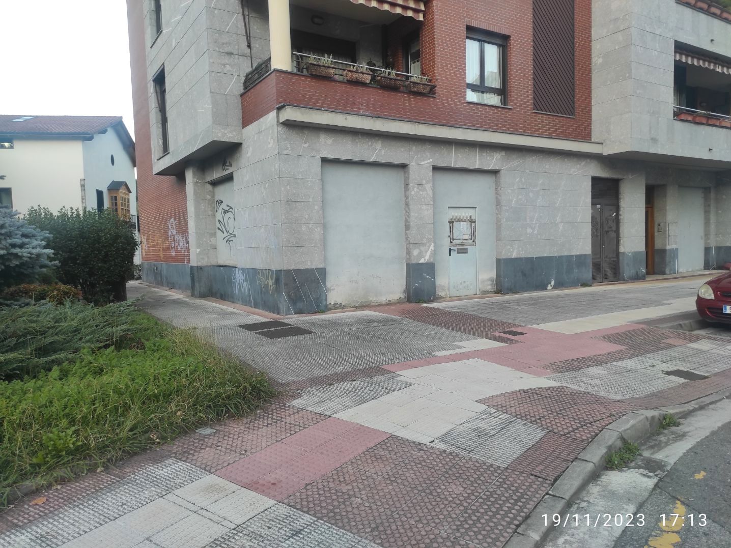 Exterior view of Premises for sale in Aretxabaleta  with Parquet flooring