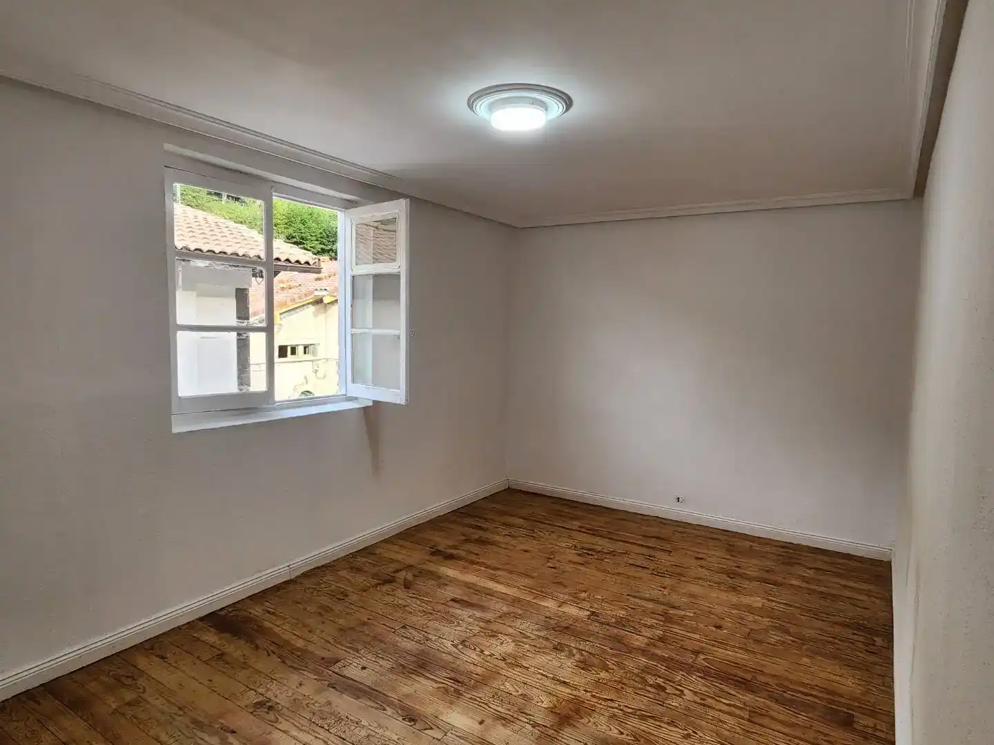 Sala d'estar de Pis en venda en Goizueta amb Balcó