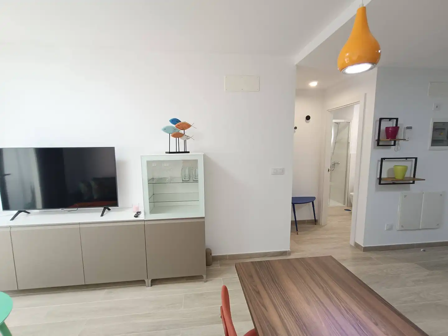 Sala d'estar de Apartament de lloguer en Mogán amb Aire condicionat, Terrassa i Moblat