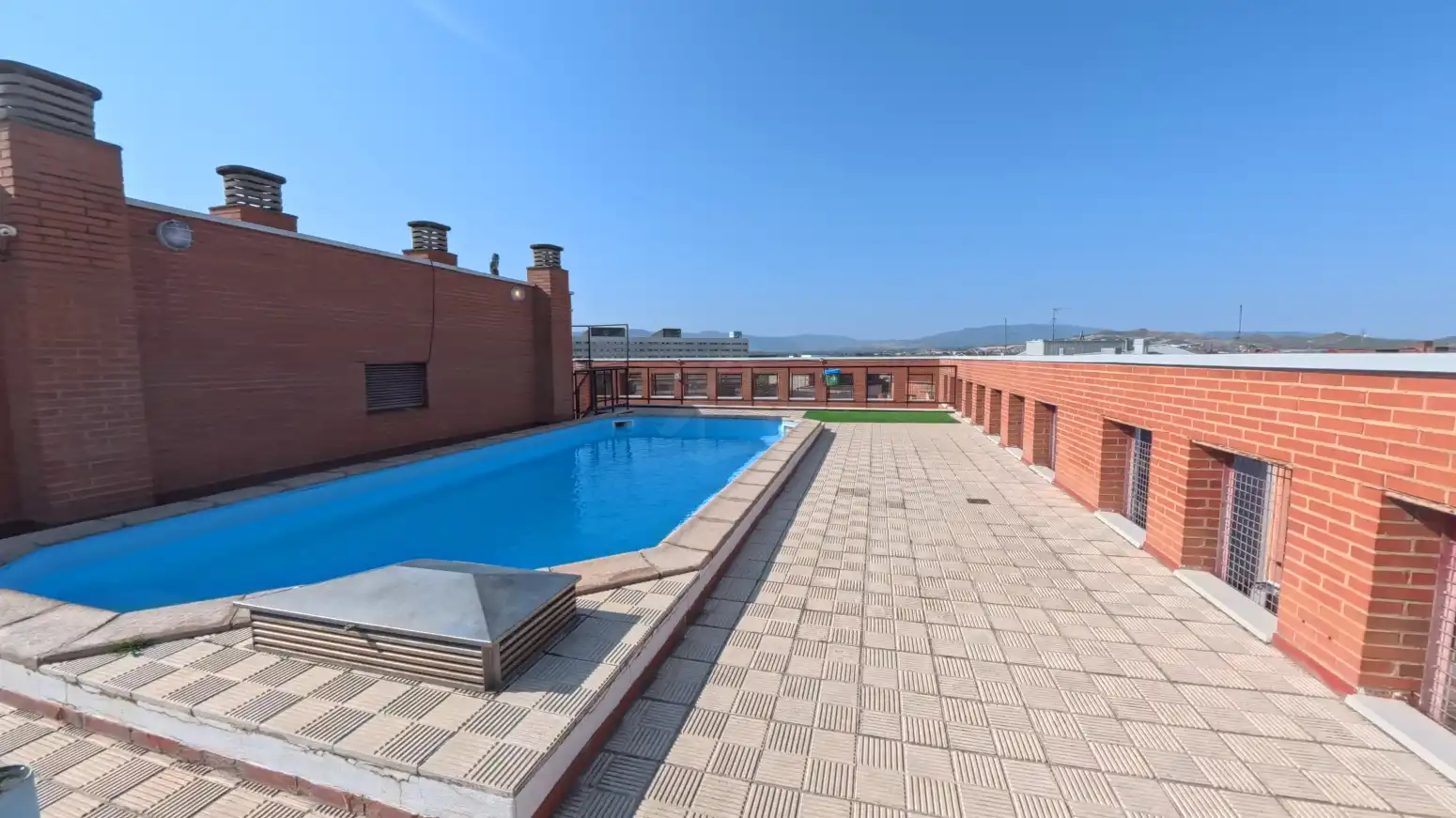 Swimming pool of Flat for sale in  Logroño  with Heating, Parquet flooring and Storage room
