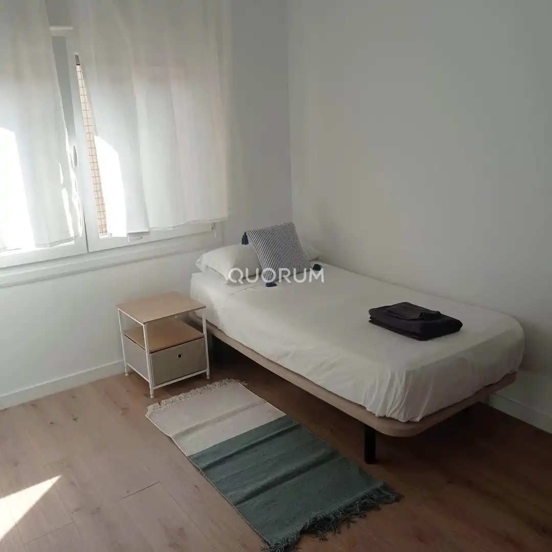 Bedroom of Flat for rent in Leioa  with Heating, Terrace and Furnished