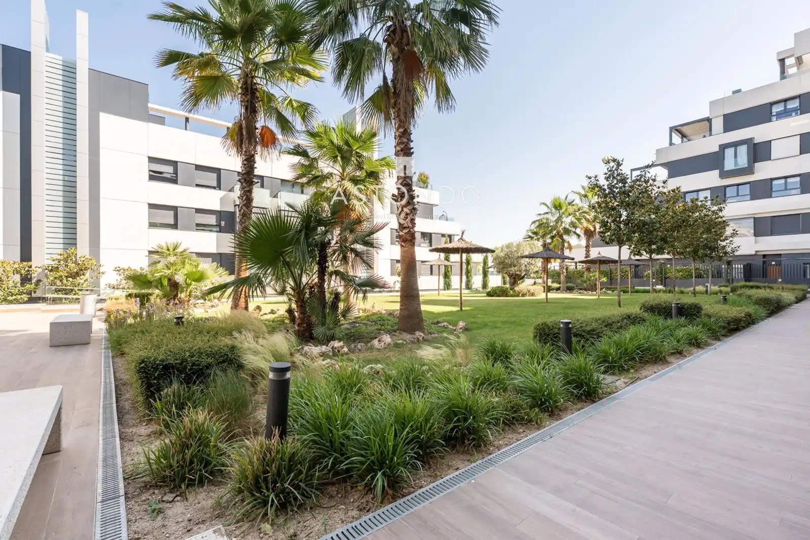 Außenansicht von Wohnung zur Miete in Madrid mit Klimaanlage, Heizung und Terrasse
