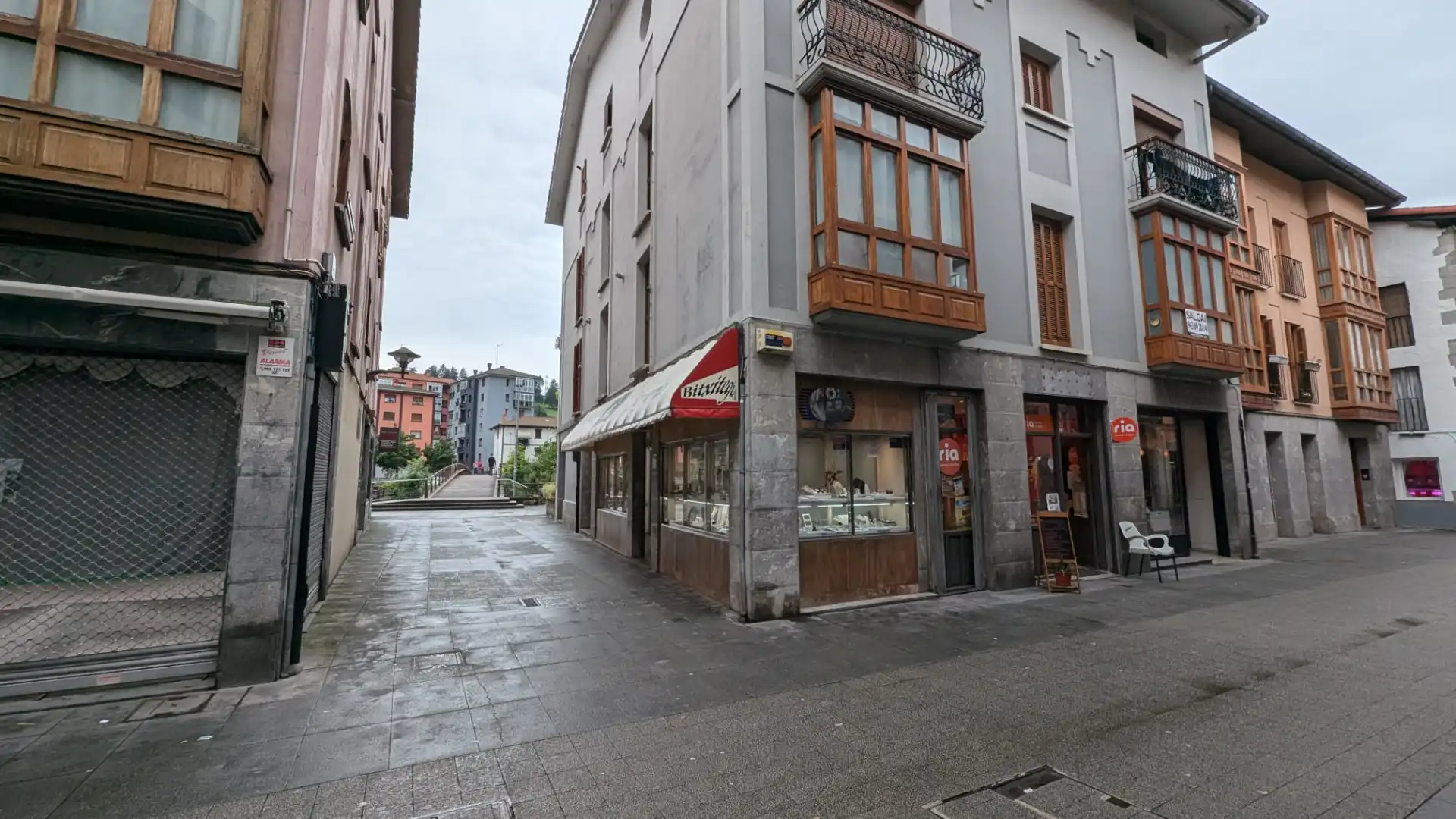 Vista exterior de Local de lloguer en Villabona amb Moblat i Alarma