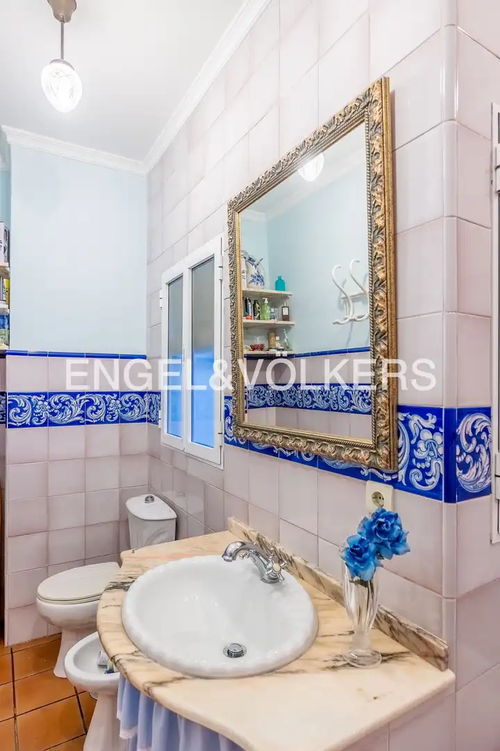 Badezimmer von Haus oder Chalet zum Verkauf in Sevilla mit Klimaanlage, Heizung und Balkon