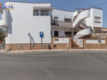 Triplex zum Verkauf in Cájar