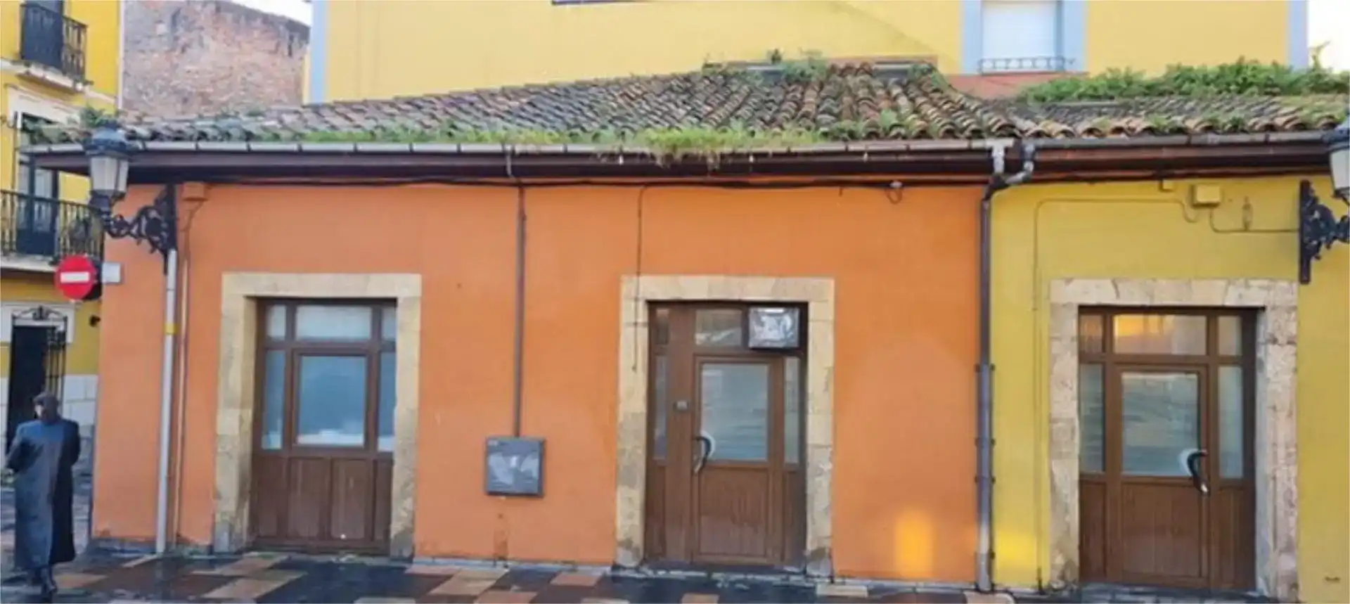 Exterior view of Ground floor for sale in Avilés  with Air Conditioner