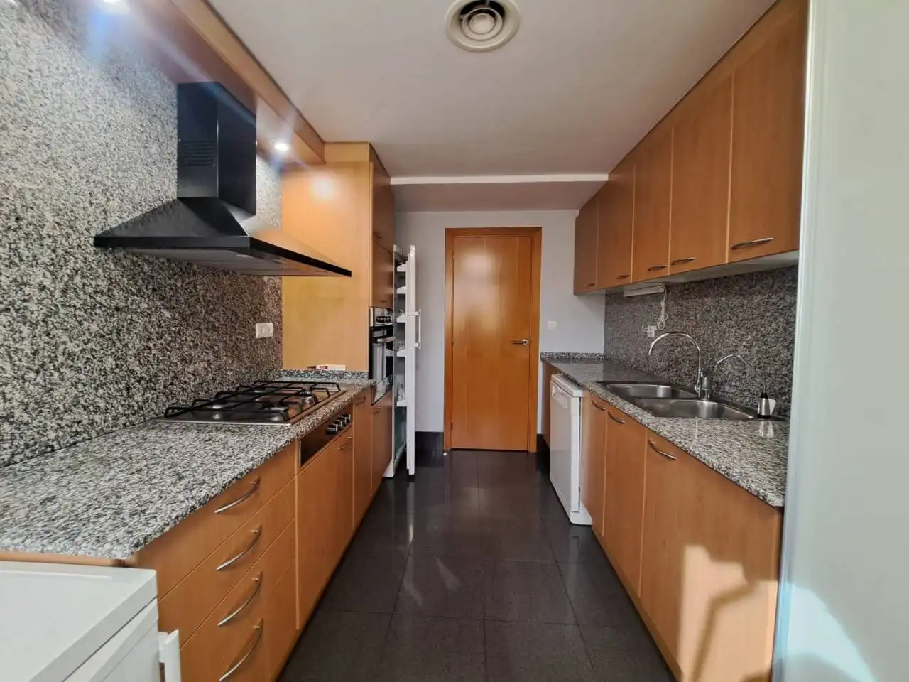 Cuina de Dúplex de lloguer en Sant Quirze del Vallès amb Aire condicionat, Calefacció i Parquet