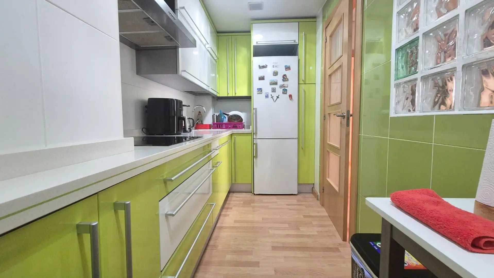 Cocina de Planta baja de alquiler en Castellanos de Moriscos con Calefacción, Amueblado y Piscina comunitaria
