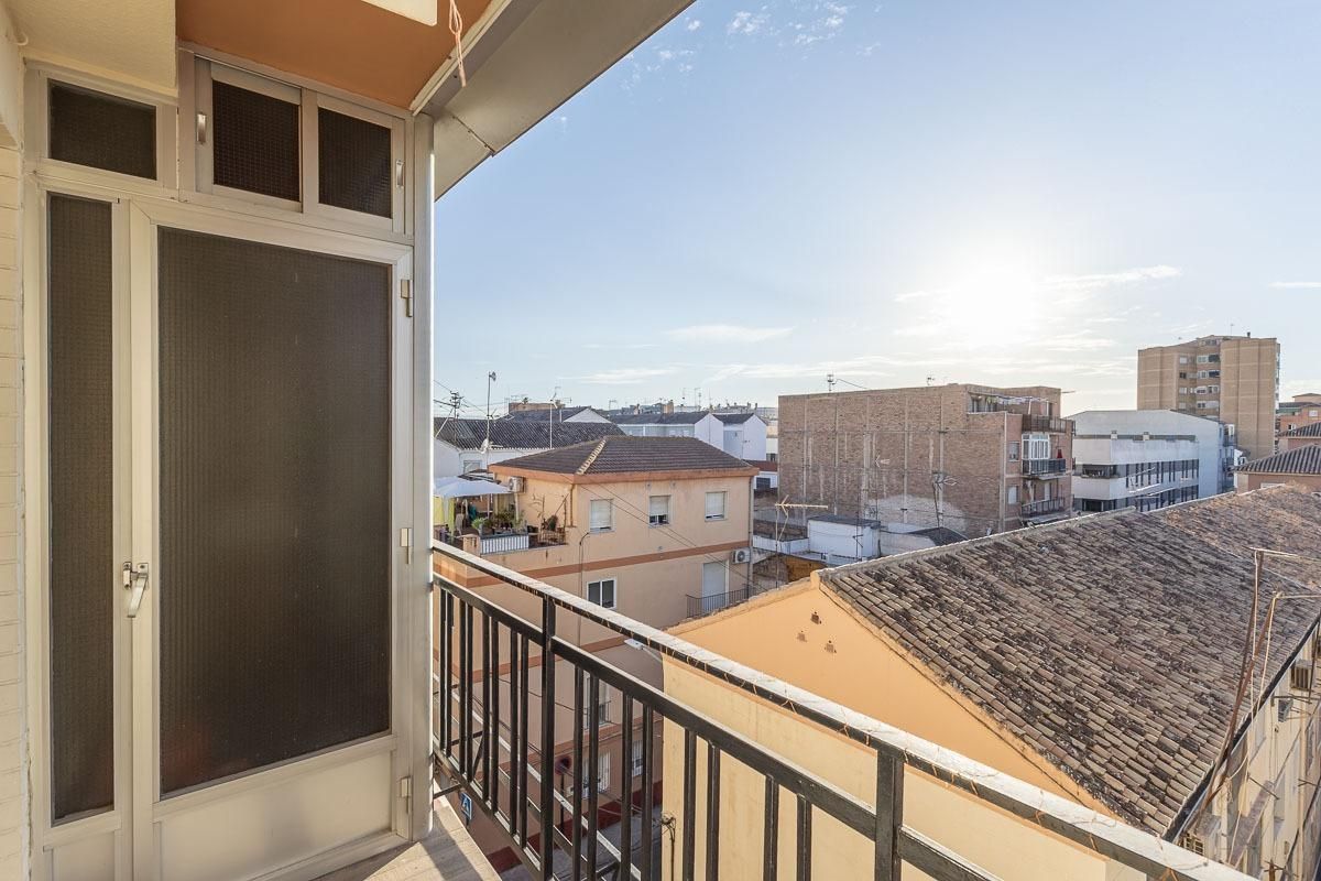 Terrassa de Pis en venda en  Granada Capital amb Terrassa i Balcó