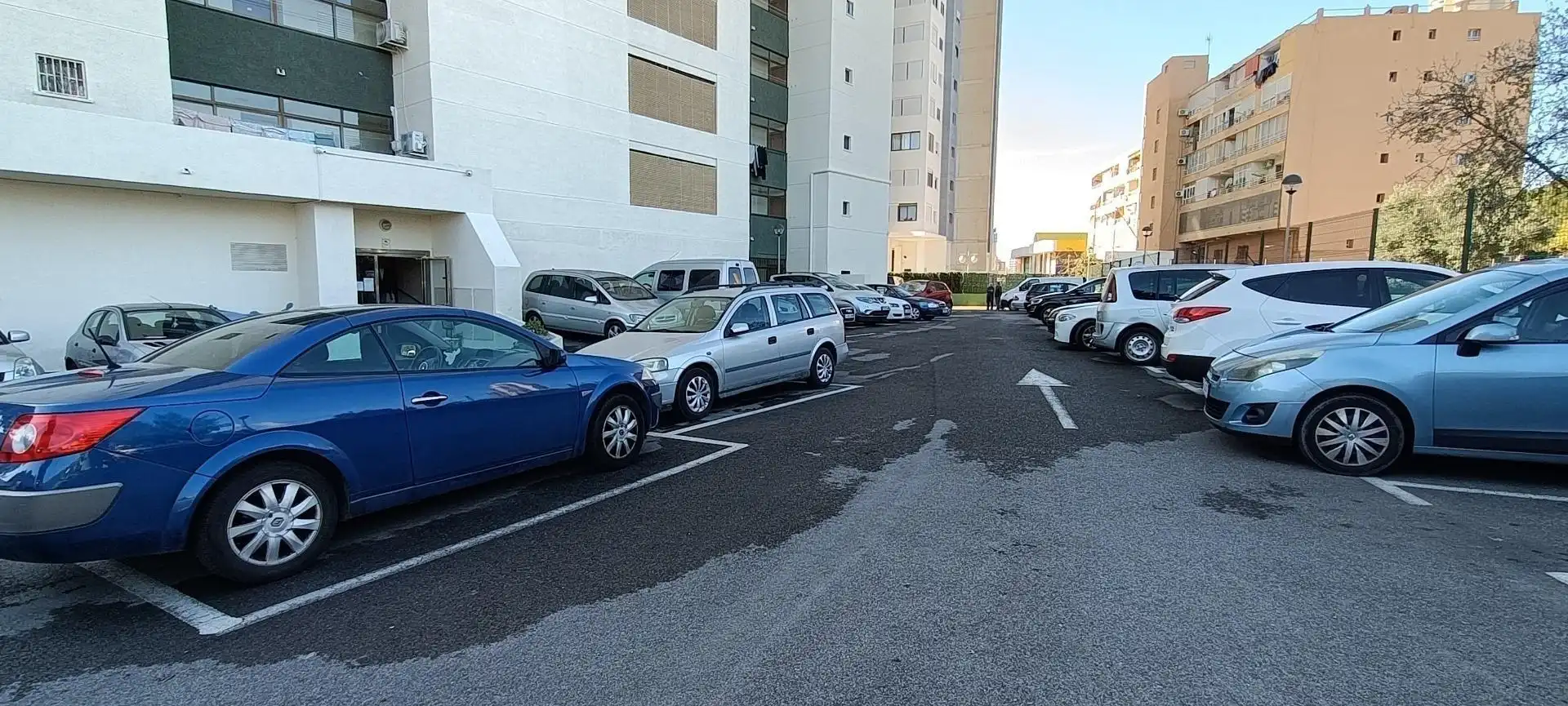 Parking of Ground floor for sale in Benidorm  with Air Conditioner, Furnished and Oven