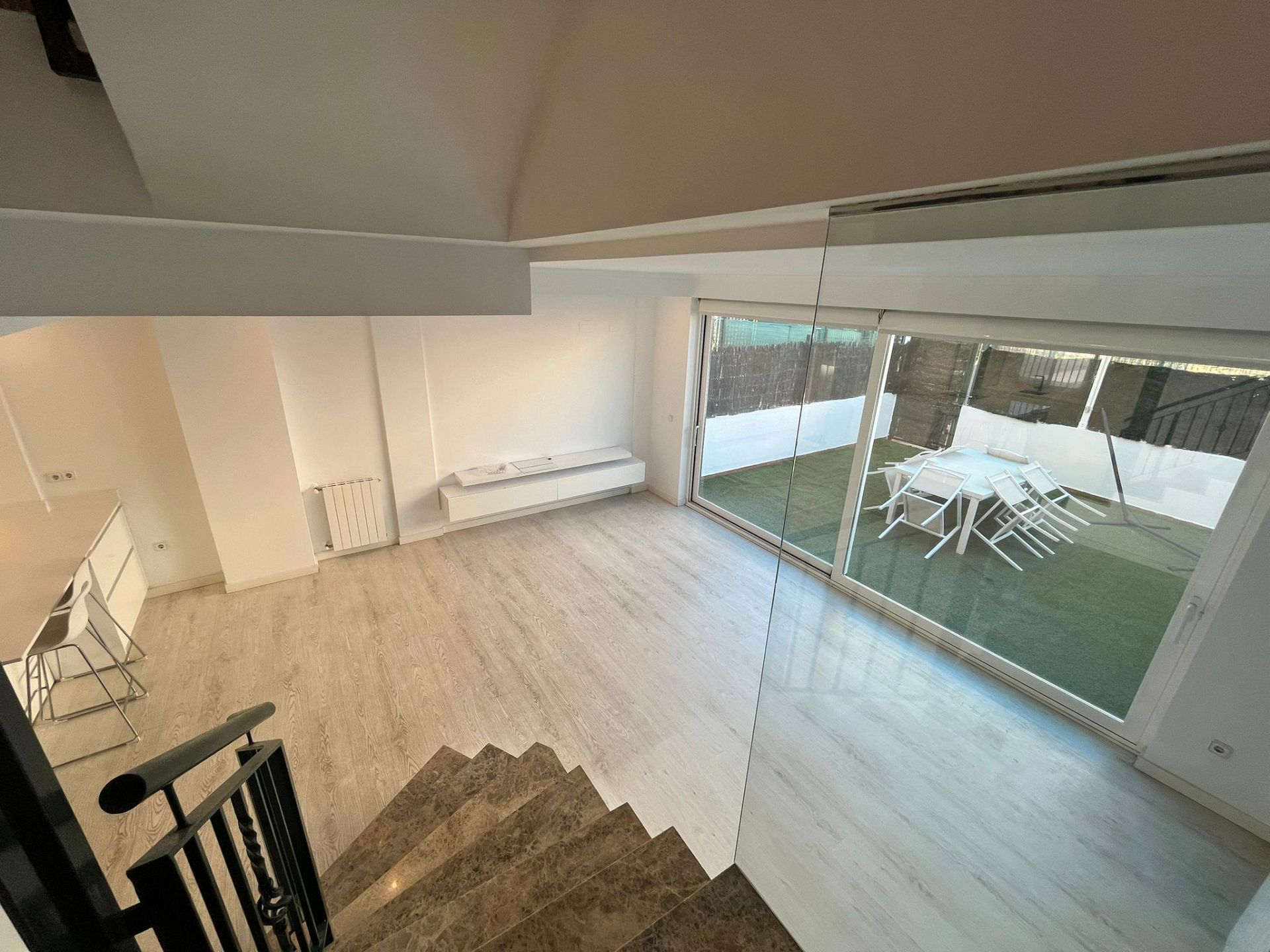 Single-family semi-detached to rent in La Pobla de Vallbona  with Air Conditioner, Heating and Parquet flooring