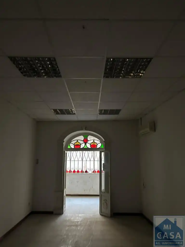 Oficina de lloguer a Centro