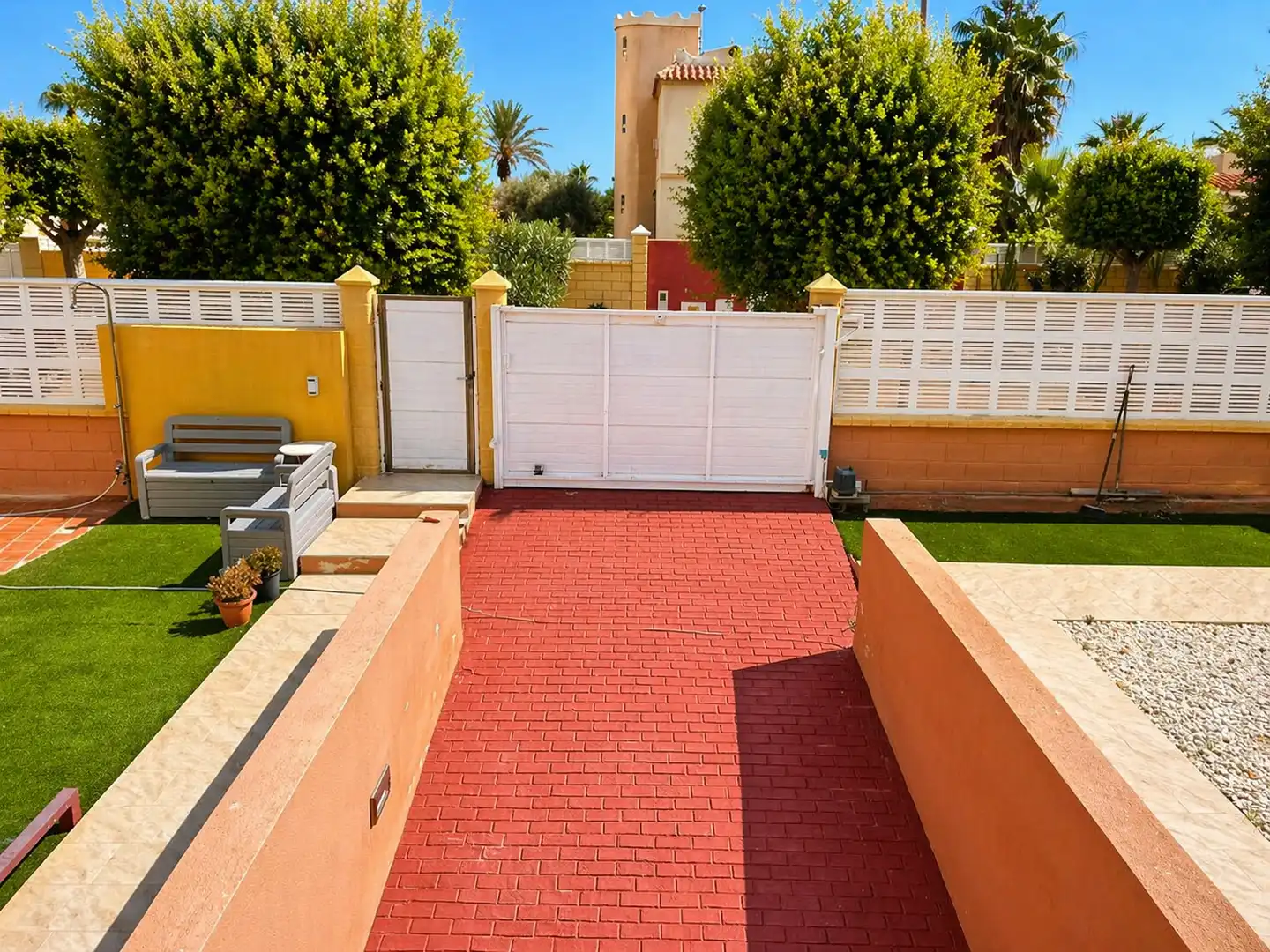 Villa con piscina in vendita a Calle Flamencos, imagen 3