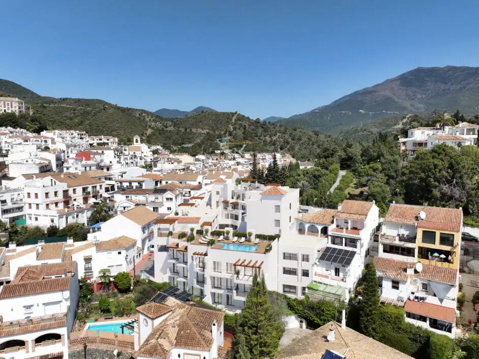 Apartament amb ascensor en venda a Benahavís pueblo, imagen 6