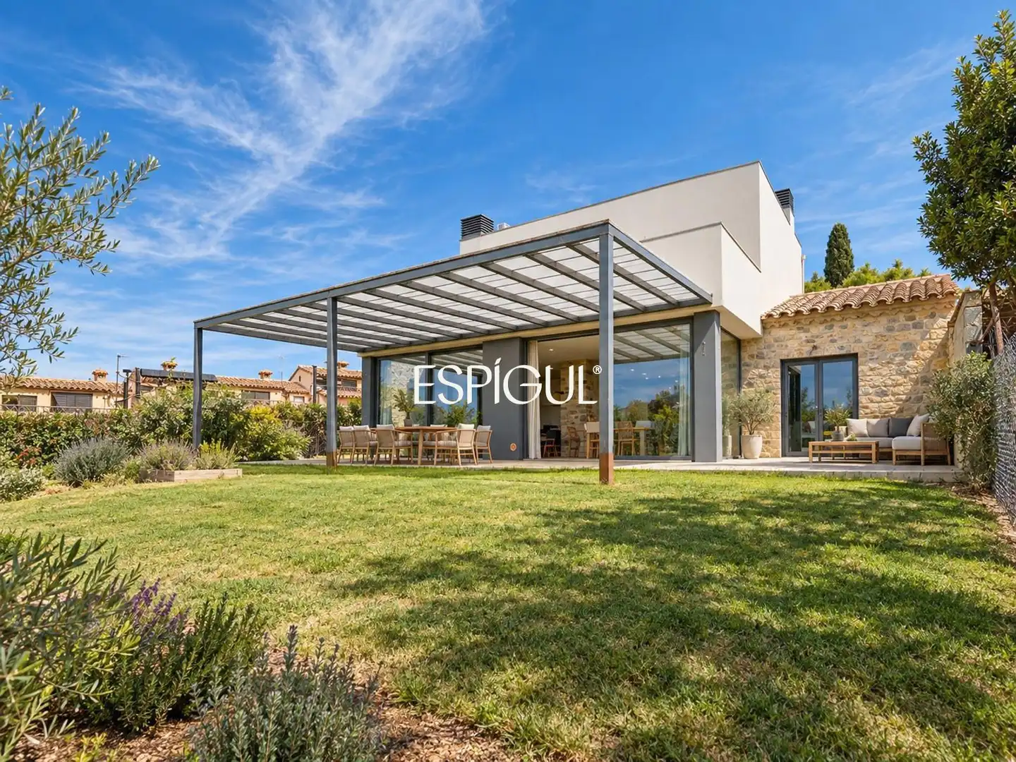 Casa amb terrassa en venda a Puig El