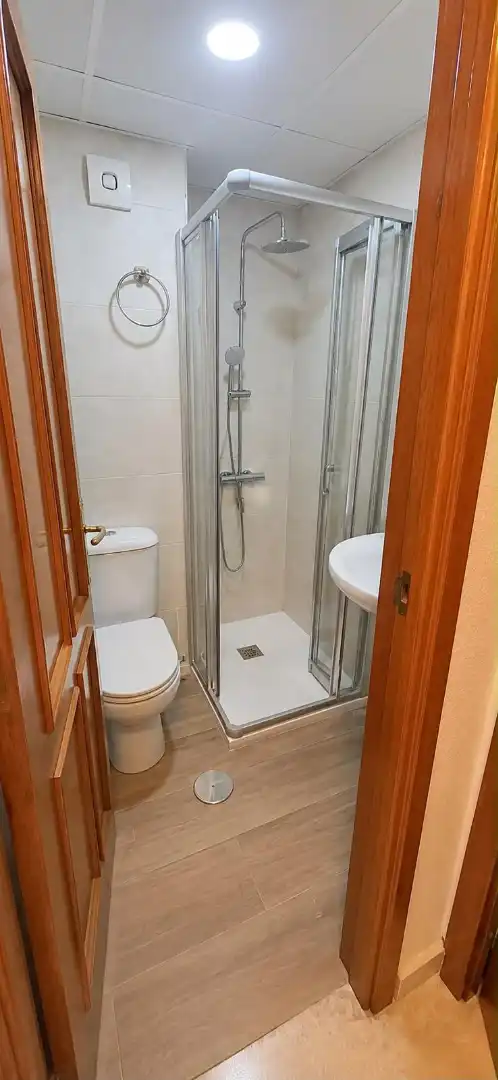 Bathroom of Flat for sale in Málaga  with Air Conditioner, Terrace and Furnished