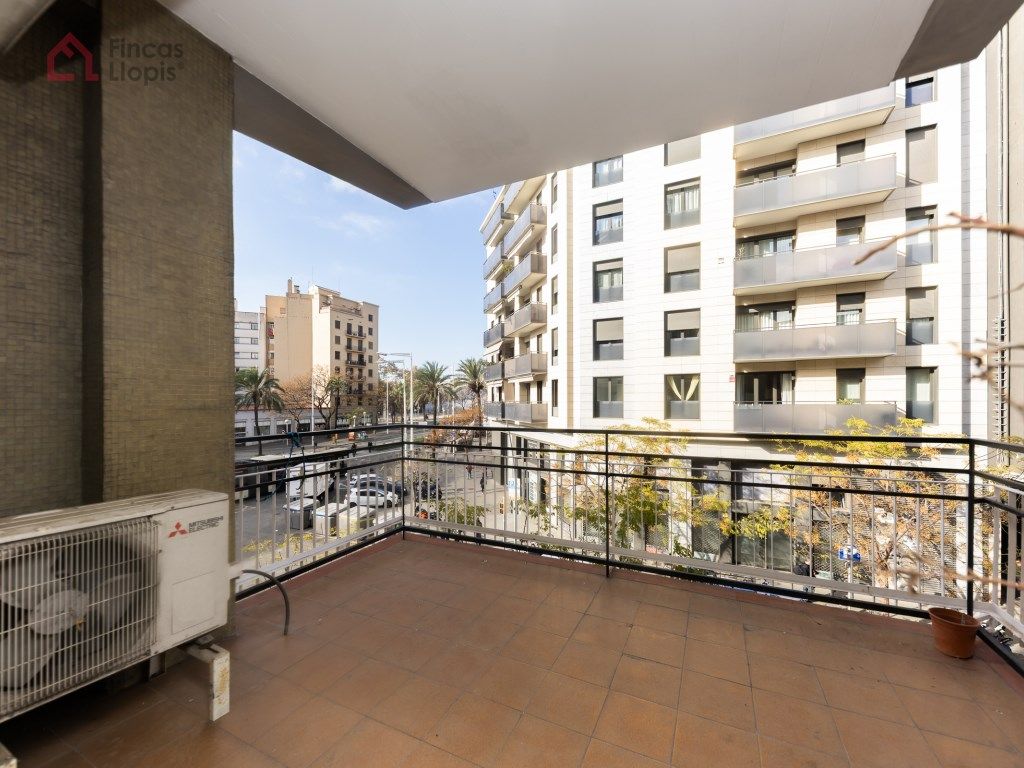 Piso en venta en Calle Marina, El Parc i la Llacuna del Poblenou, Sant Martí